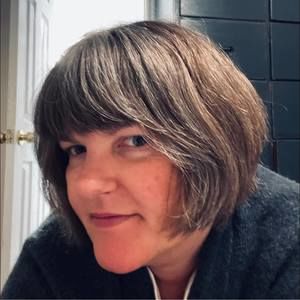 Meet your Posher, Holly